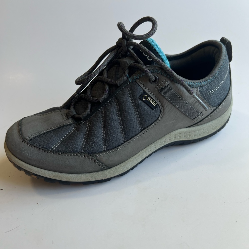Ecco Women Hiking Shoes 5.5 Hiking Gore Tex YAK Leather Gray